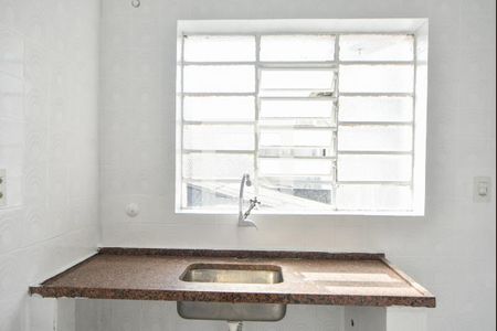 Casa à venda com 100m², 2 quartos e 1 vagaCozinha 