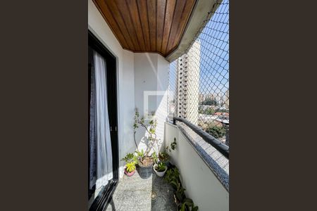 Apartamento à venda com 133m², 3 quartos e 2 vagasVaranda