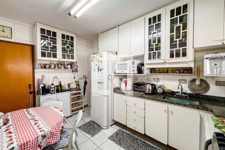 Apartamento à venda com 133m², 3 quartos e 2 vagasCozinha 