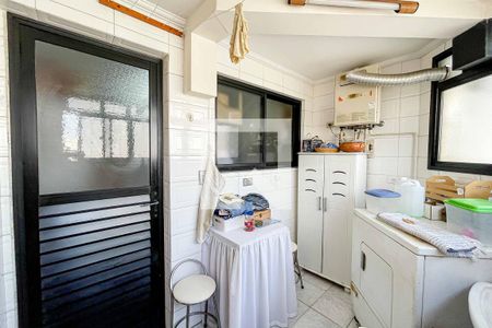 Apartamento à venda com 133m², 3 quartos e 2 vagasÁrea de Serviço