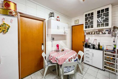 Apartamento à venda com 133m², 3 quartos e 2 vagasCozinha 