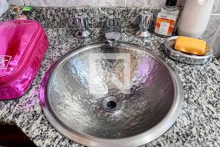 Apartamento à venda com 133m², 3 quartos e 2 vagasBanheiro 3