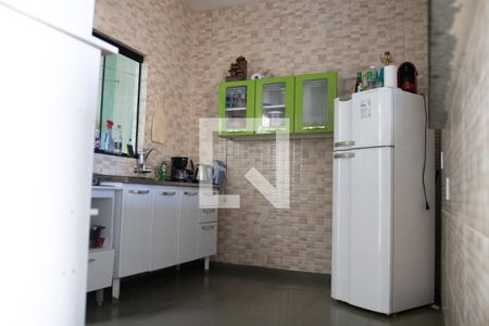 Casa à venda com 250m², 6 quartos e 6 vagasCozinha
