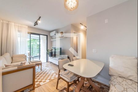 Sala de apartamento à venda com 2 quartos, 70m² em Vila Cordeiro, São Paulo