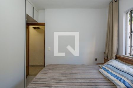 Quarto 1 de apartamento para alugar com 2 quartos, 72m² em Estoril, Belo Horizonte