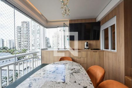 Apartamento para alugar com 73m², 2 quartos e 2 vagasVaranda