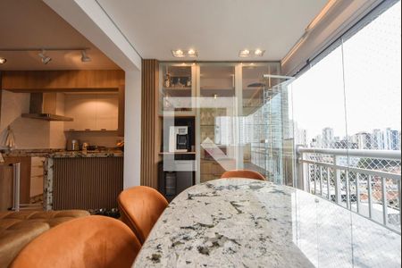 Apartamento para alugar com 73m², 2 quartos e 2 vagasVaranda