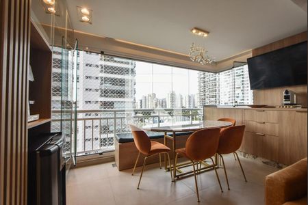 Apartamento para alugar com 73m², 2 quartos e 2 vagasVaranda