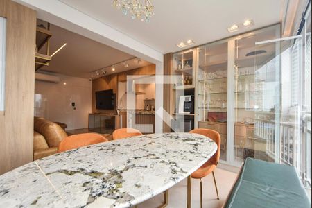 Apartamento para alugar com 73m², 2 quartos e 2 vagasVaranda