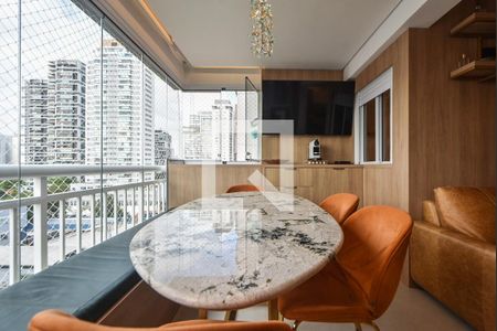 Apartamento para alugar com 73m², 2 quartos e 2 vagasVaranda
