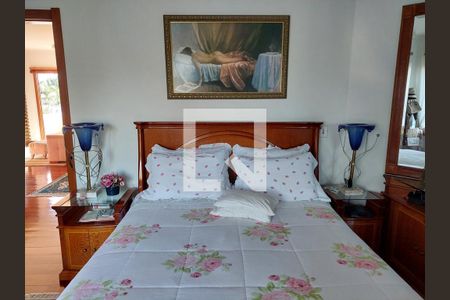 Casa à venda com 430m², 4 quartos e 4 vagas Casa à venda com 430m², 4 quartos e 4 vagasSuíte 1