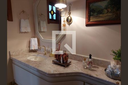 Casa à venda com 430m², 4 quartos e 4 vagas Casa à venda com 430m², 4 quartos e 4 vagasLavabo