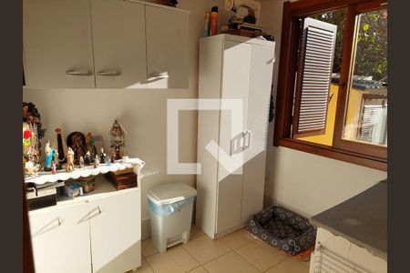 Casa à venda com 430m², 4 quartos e 4 vagas Casa à venda com 430m², 4 quartos e 4 vagasLavanderia