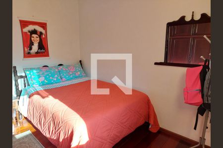 Casa à venda com 430m², 4 quartos e 4 vagas Casa à venda com 430m², 4 quartos e 4 vagasQuarto 4