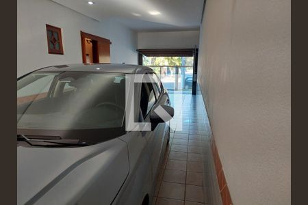 Casa à venda com 430m², 4 quartos e 4 vagas Casa à venda com 430m², 4 quartos e 4 vagasGaragem