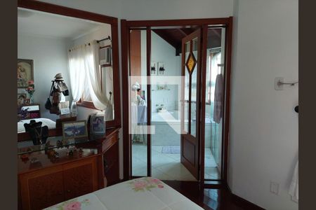 Casa à venda com 430m², 4 quartos e 4 vagas Casa à venda com 430m², 4 quartos e 4 vagasSuíte 1