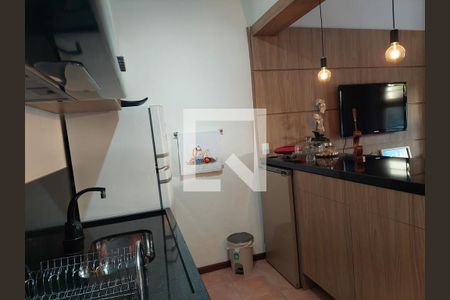 Casa à venda com 430m², 4 quartos e 4 vagas Casa à venda com 430m², 4 quartos e 4 vagasCozinha 2