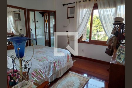 Casa à venda com 430m², 4 quartos e 4 vagas Casa à venda com 430m², 4 quartos e 4 vagasSuíte 1