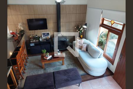 Casa à venda com 430m², 4 quartos e 4 vagas Casa à venda com 430m², 4 quartos e 4 vagasSala de Estar 2