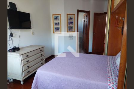 Casa à venda com 430m², 4 quartos e 4 vagas Casa à venda com 430m², 4 quartos e 4 vagasSuite 2