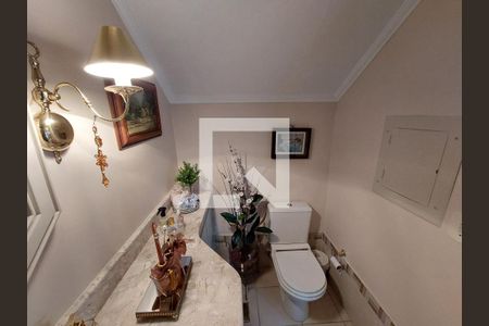 Casa à venda com 430m², 4 quartos e 4 vagas Casa à venda com 430m², 4 quartos e 4 vagasLavabo