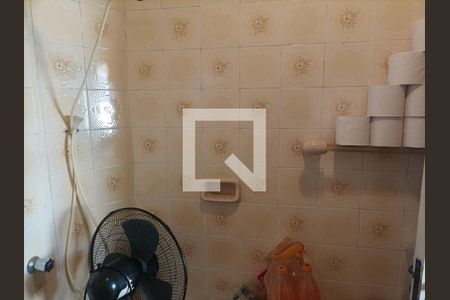 Casa à venda com 108m², 2 quartos e 2 vagasBanheiro 02