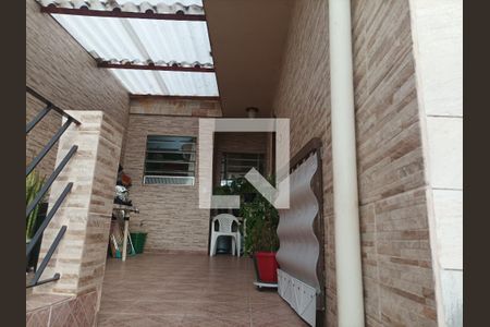 Casa à venda com 108m², 2 quartos e 2 vagasQuintal