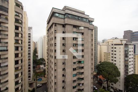 Vista de apartamento à venda com 3 quartos, 145m² em Moema, São Paulo