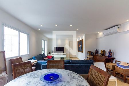 Sala de apartamento à venda com 3 quartos, 145m² em Moema, São Paulo