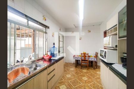 Casa à venda com 120m², 3 quartos e 1 vaga Casa à venda com 120m², 3 quartos e 1 vagaCozinha