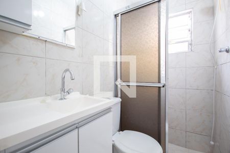 Banheiro de casa para alugar com 1 quarto, 35m² em Santo Antônio, Osasco