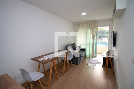 Sala de apartamento à venda com 1 quarto, 50m² em Penha, Rio de Janeiro