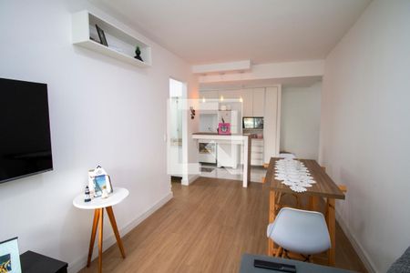 Sala de apartamento à venda com 1 quarto, 50m² em Penha, Rio de Janeiro