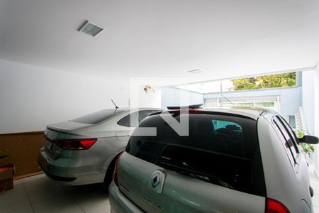 Casa à venda com 200m², 3 quartos e 4 vagasGaragem