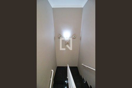 Escada de casa à venda com 2 quartos, 78m² em Utinga, Santo André