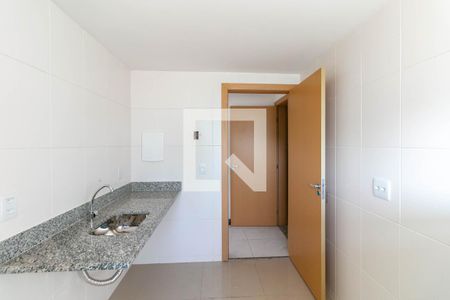 Apartamento à venda com 60m², 2 quartos e 2 vagas Apartamento à venda com 60m², 2 quartos e 2 vagasCozinha e Área de Serviço