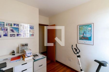 Quarto 1 de apartamento à venda com 4 quartos, 140m² em Santo Antônio, Belo Horizonte