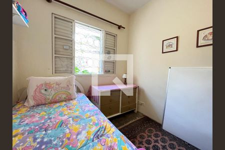 Casa à venda com 240m², 4 quartos e 5 vagas Casa à venda com 240m², 4 quartos e 5 vagasQuarto 4