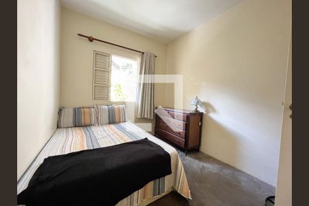 Casa à venda com 240m², 4 quartos e 5 vagas Casa à venda com 240m², 4 quartos e 5 vagasQuarto 3