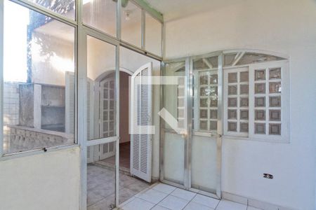 Casa à venda com 240m², 3 quartos e 2 vagasVaranda