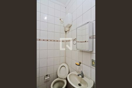 Casa à venda com 240m², 3 quartos e 2 vagasBanheiro de Serviço