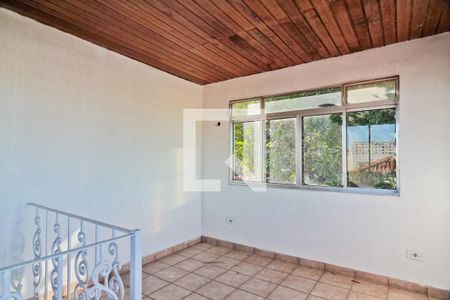 Casa à venda com 240m², 3 quartos e 2 vagasEscritório