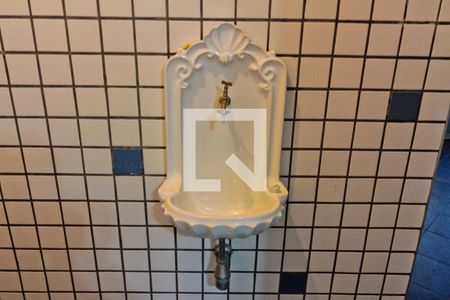 Casa à venda com 240m², 3 quartos e 2 vagasÁrea de Serviço