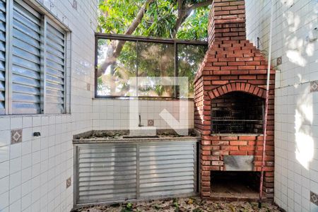 Casa à venda com 240m², 3 quartos e 2 vagasÁrea externa