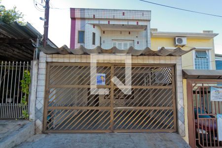 Casa à venda com 240m², 3 quartos e 2 vagasFachada