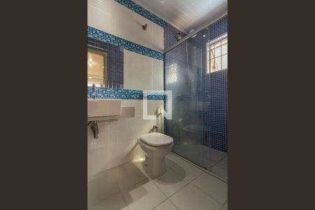 Banheiro da Suíte de casa para alugar com 3 quartos, 100m² em Parque Pinheiros, Taboão da Serra