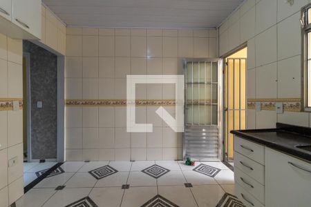 Casa para alugar com 100m², 3 quartos e 2 vagasCozinha