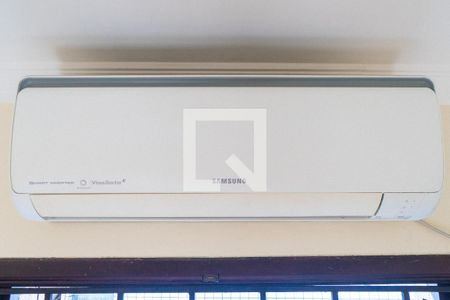 Casa de condomínio à venda com 174m², 3 quartos e 4 vagasAr condicionado