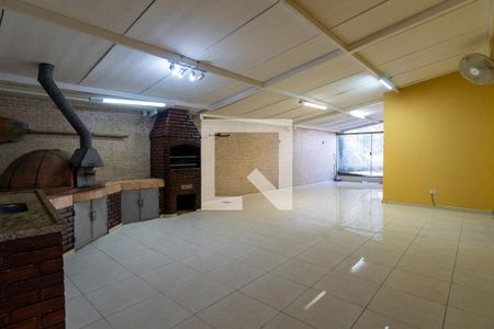 Casa de condomínio à venda com 174m², 3 quartos e 4 vagasÁrea comum - Salão de festas