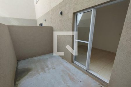 Apartamento para alugar com 45m², 2 quartos e 1 vagaVaranda